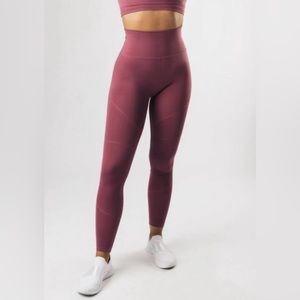 New! Alphalete OG Revival Leggings - Medium